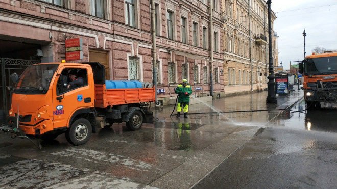 ​К середине апреля в Петербурге отмыли 75% улицЧище…