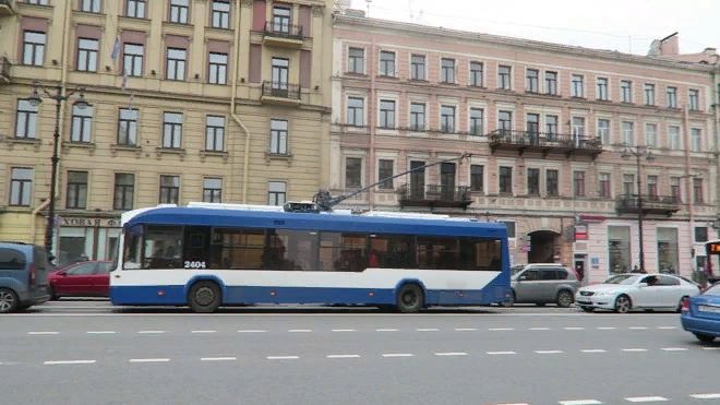 ​​В Петербурге продлевают работу трамваев и…