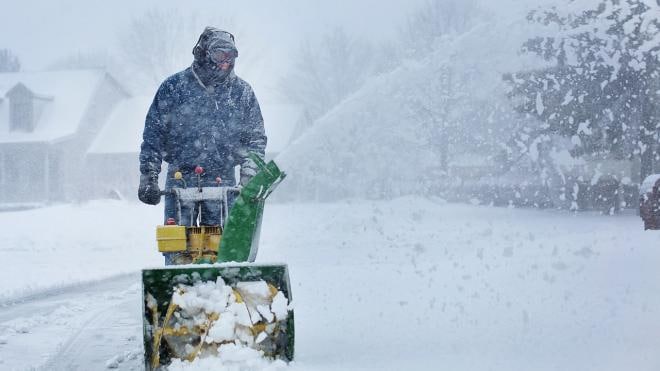 ​​Более 6 тысяч дворников вышли на борьбу со снегом и…