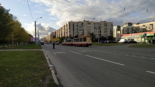​Трамваи изменят маршрут на проспекте Обуховской...