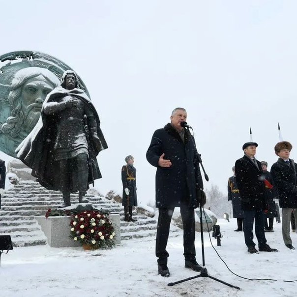 Александр Дрозденко: Князь-защитник и заступник...