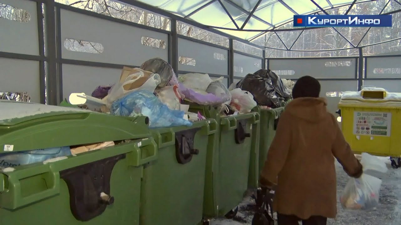 Рождественский праздник у храма Тихвинской иконы Божией Матери города Сестрорецка